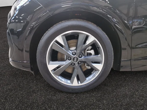 AUDI Q4 e-tron (2026) — foto 11 van 16