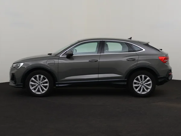 AUDI Q3 (2021) — foto 12 van 29