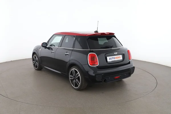 MINI MINI (2017) — foto 10 van 16
