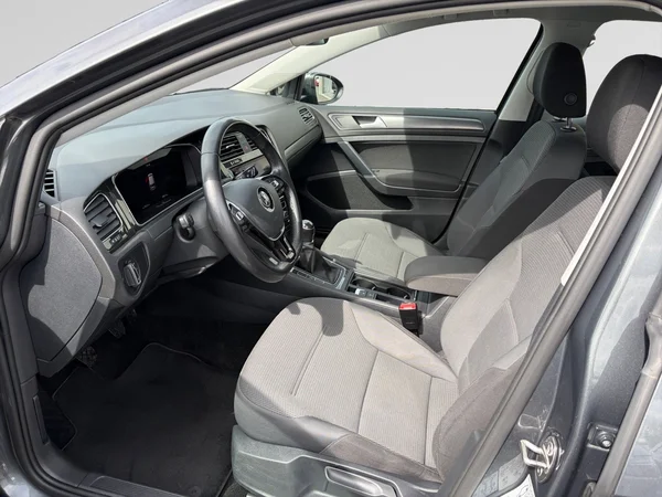 VOLKSWAGEN Golf VII (2019) — foto 8 van 11