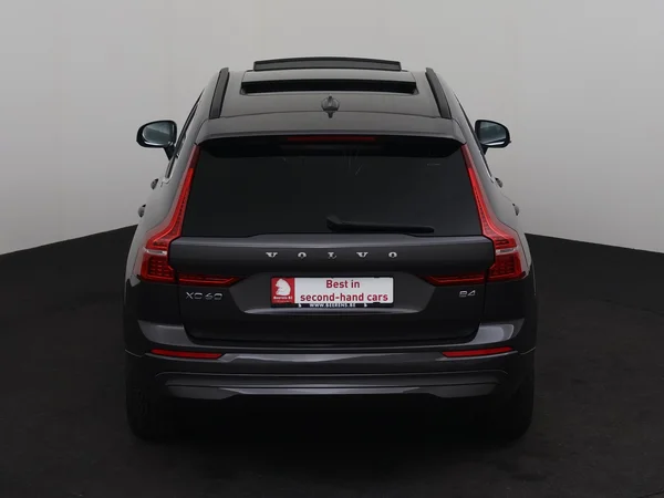 VOLVO XC60 (2022) — foto 27 van 30