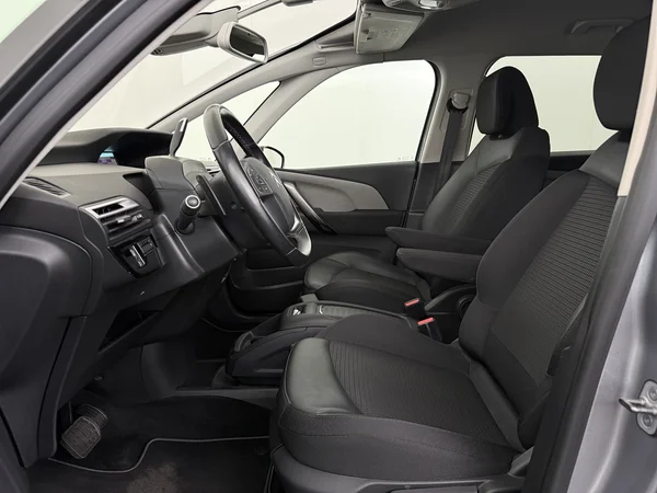 CITROEN C4 SpaceTourer (2022) — foto 2 van 26