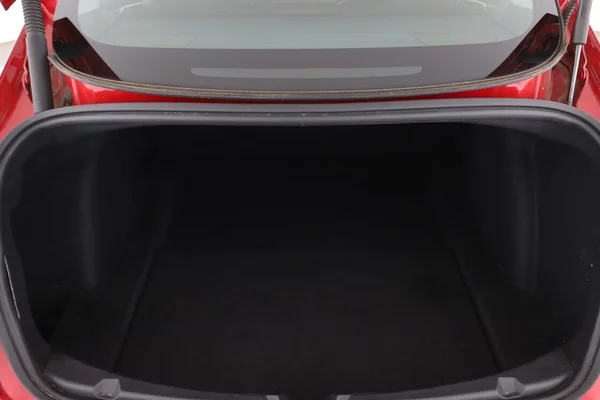 Tesla Model (2021) — foto 8 van 16
