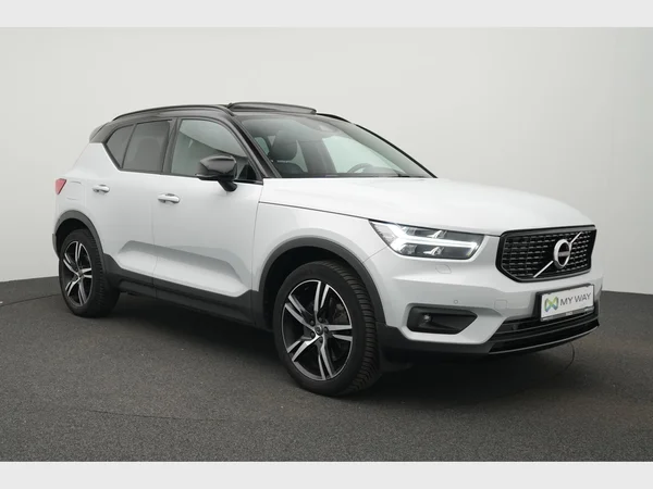VOLVO XC40 (2021) — foto 28 van 32