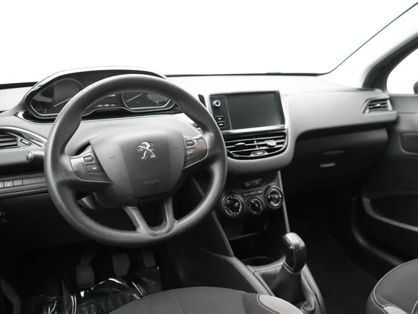 PEUGEOT 208 (2016) — foto 3 van 21