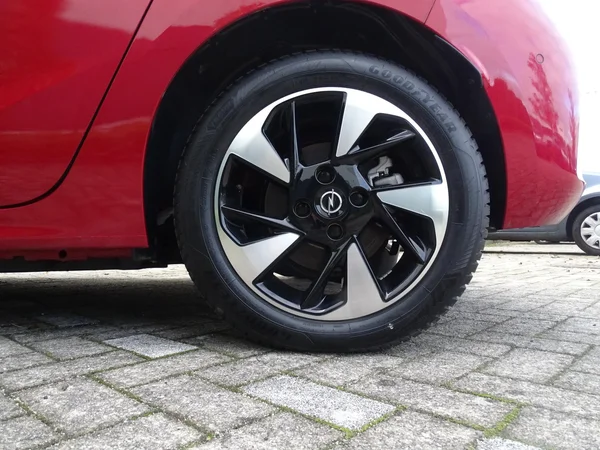 Opel Corsa-e (2023) — foto 3 van 29