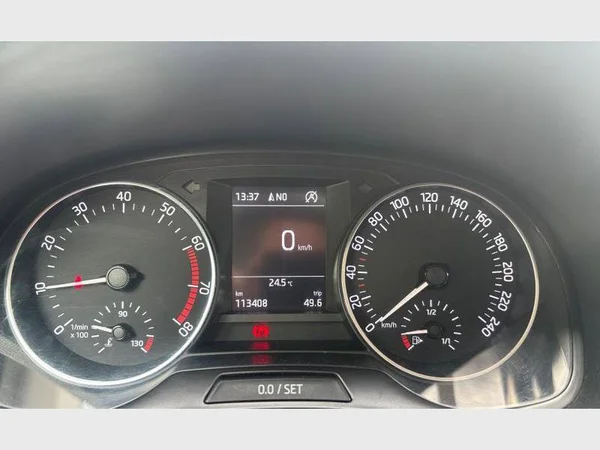 Skoda Fabia Combi (2018) — foto 4 van 23