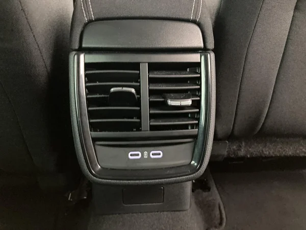 SKODA Scala (2025) — foto 2 van 23