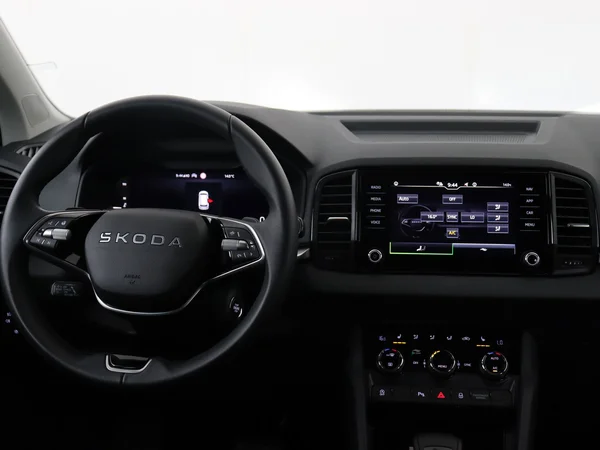 SKODA Karoq (2025) — foto 16 van 18