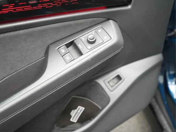 VOLKSWAGEN ID.7 Tourer (2026) — foto 33 van 33