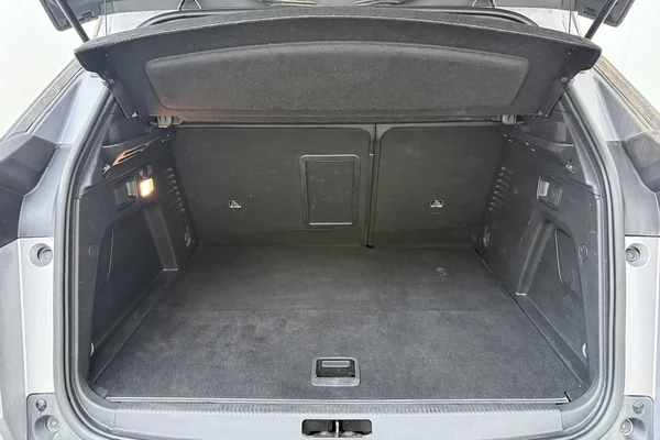 Peugeot 3008 PHEV (2023) — foto 16 van 20