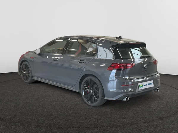 VOLKSWAGEN Golf VIII GTI (2024) — foto 12 van 20