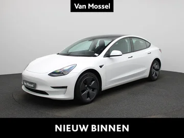 Tesla Model 3 (2023)