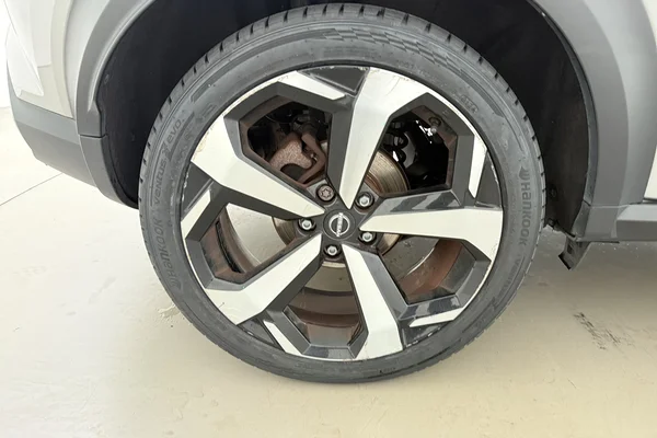 Nissan Juke HEV (2022) — foto 14 van 21