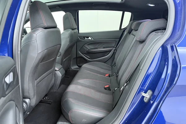 Peugeot 308 (2019) — foto 25 van 26