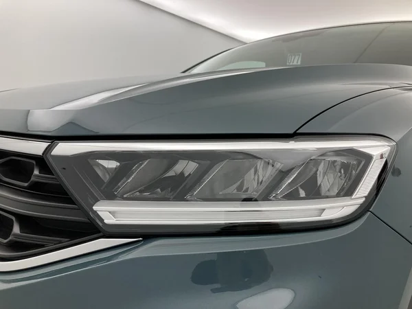 VOLKSWAGEN T-Roc (2024) — foto 18 van 36