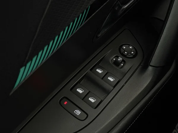 PEUGEOT 2008 (2022) — foto 19 van 27