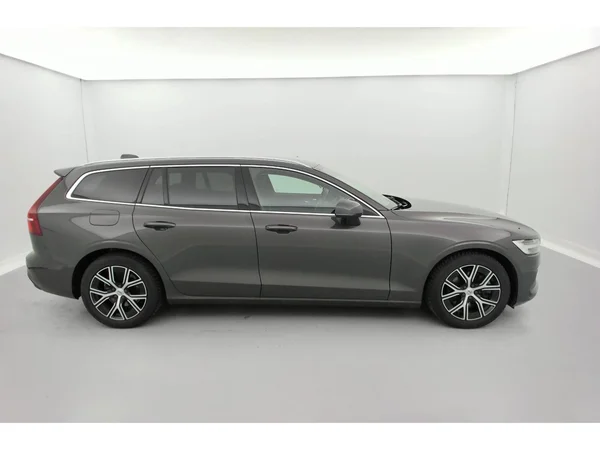 VOLVO V60 (2023) — foto 29 van 36