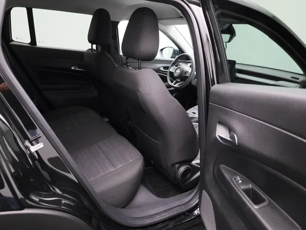 Jeep Avenger (2024) — foto 31 van 45