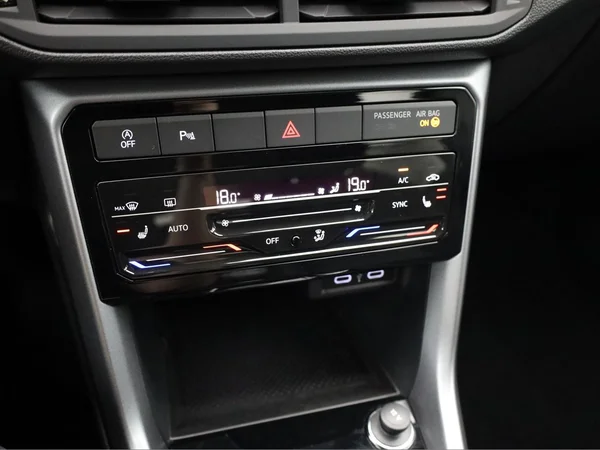 VOLKSWAGEN T-Cross (2022) — foto 5 van 18