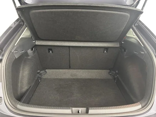 VOLKSWAGEN Taigo (2024) — foto 16 van 23
