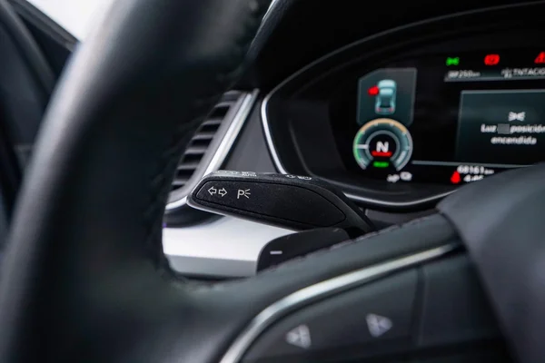 Audi Q5 Sportback PHEV (2022) — foto 15 van 45