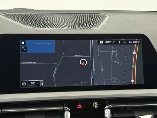 BMW 330 (2020) — foto 10 van 30