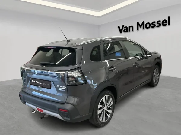 Suzuki S-Cross (2023) — foto 12 van 17