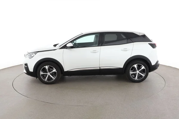 Peugeot 3008 (2019) — foto 9 van 16