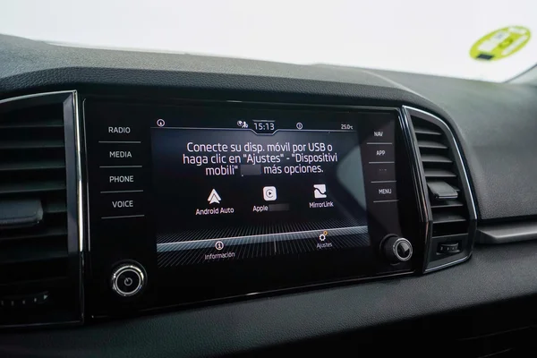 Skoda Karoq (2021) — foto 19 van 54