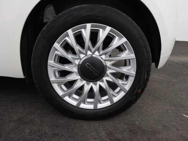 FIAT 500C (2022) — foto 7 van 26