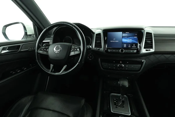 Ssangyong Rexton (2019) — foto 4 van 16