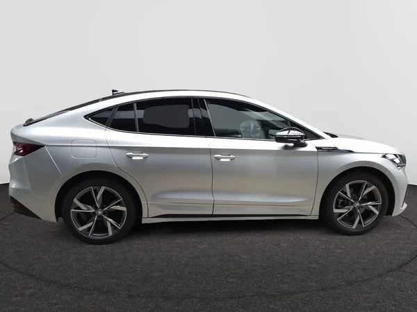 SKODA Enyaq Coupé (2025) — foto 15 van 17