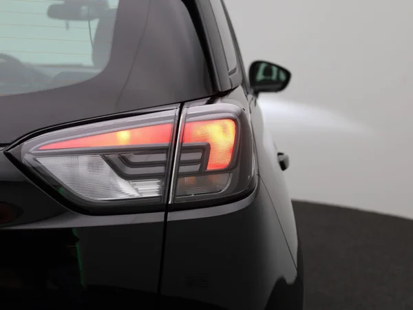 Opel Crossland (2021) — foto 31 van 38