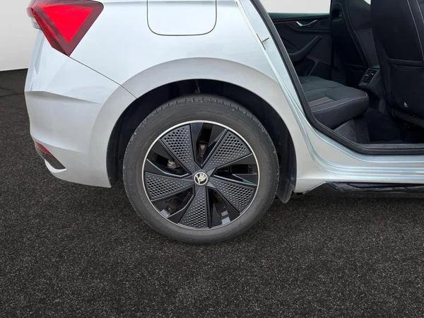 SKODA Scala (2024) — foto 3 van 14