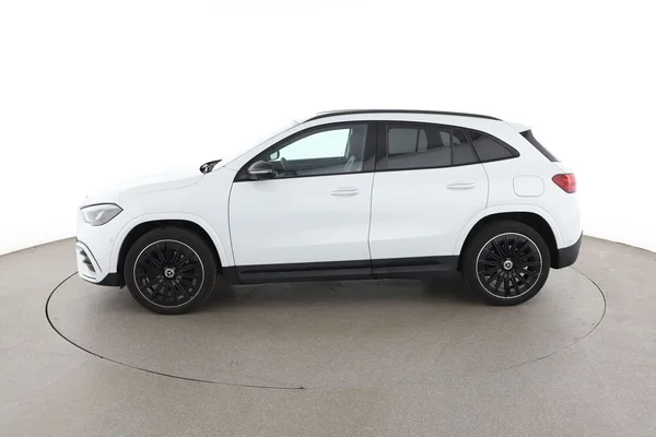 Mercedes-Benz GLA-Klasse (2024) — foto 9 van 16