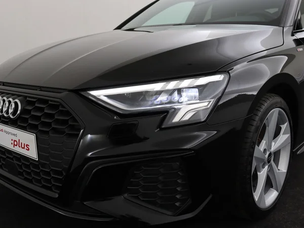 AUDI A3 Sportback (2024) — foto 7 van 17