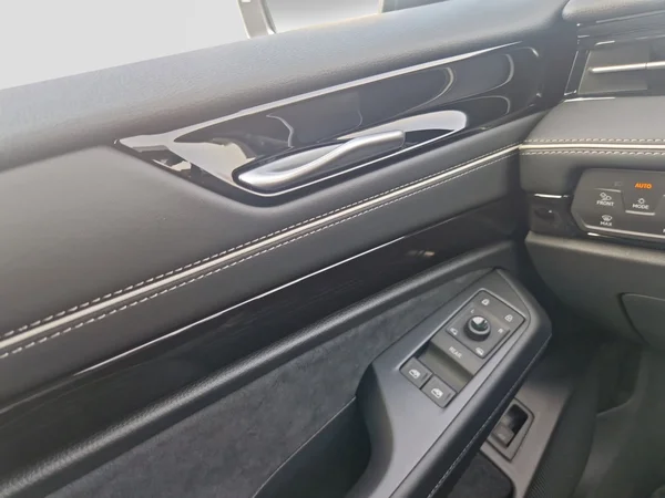 VOLKSWAGEN ID.7 Tourer (2026) — foto 4 van 16