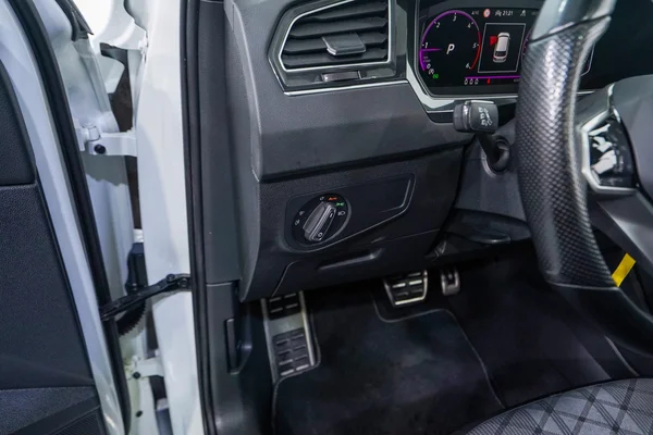 Volkswagen Tiguan (2022) — foto 16 van 47