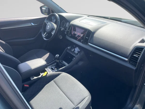 SKODA Karoq (2020) — foto 7 van 21