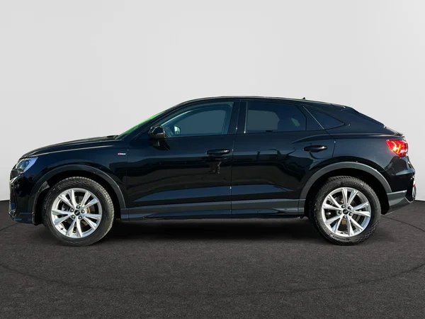 AUDI Q3 Sportback (2023) — foto 4 van 27