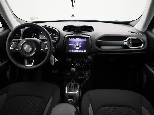 Jeep Renegade (2023) — foto 29 van 40