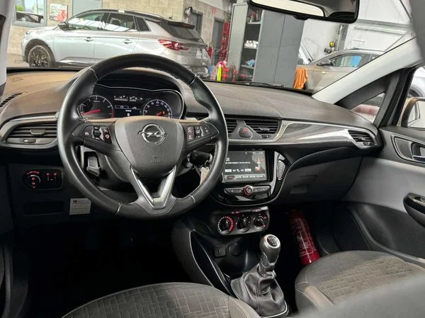 Opel Corsa (2018) — foto 11 van 14