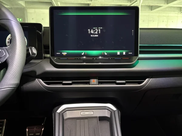 VOLKSWAGEN T-Roc (2025) — foto 16 van 24