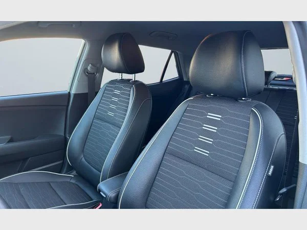 Kia Stonic (2024) — foto 31 van 31