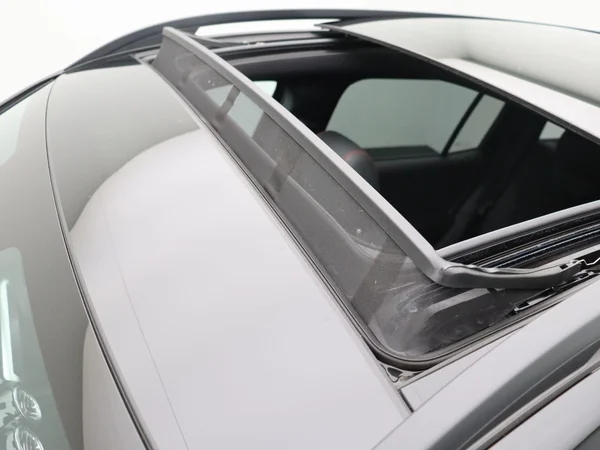 Mercedes-Benz EQB (2025) — foto 9 van 28