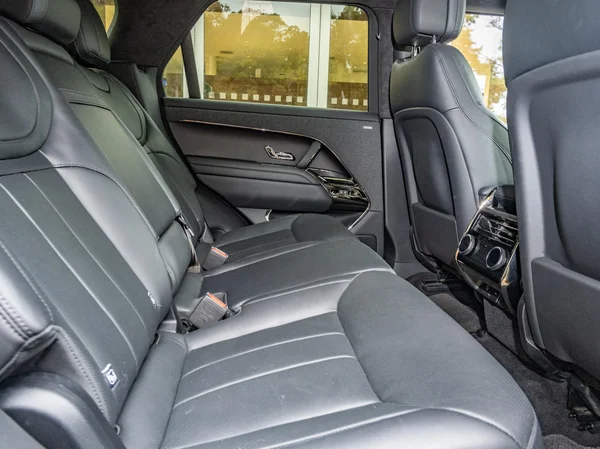 Land Rover Range Rover Sport (2023) — foto 4 van 23