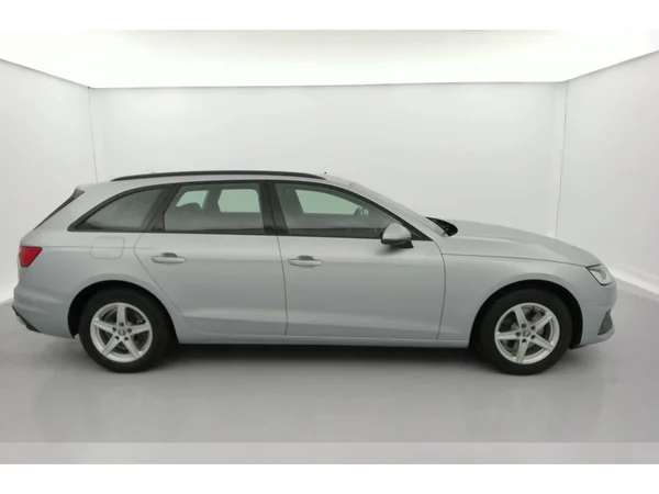 AUDI A4 Avant (2020) — foto 34 van 36