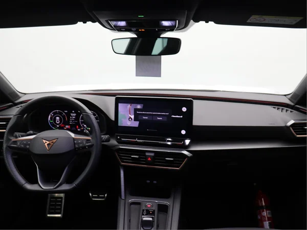 CUPRA Leon ST e-Hybrid (PHEV) (2025) — foto 9 van 14