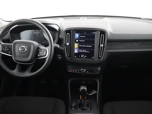 VOLVO XC40 (2021) — foto 29 van 29